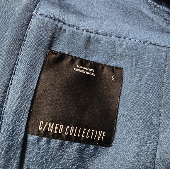 C/Meo Collective Bell Sleeve Blue Crop Dress Top Cold Shoulder Size S - Picture 5 of 10